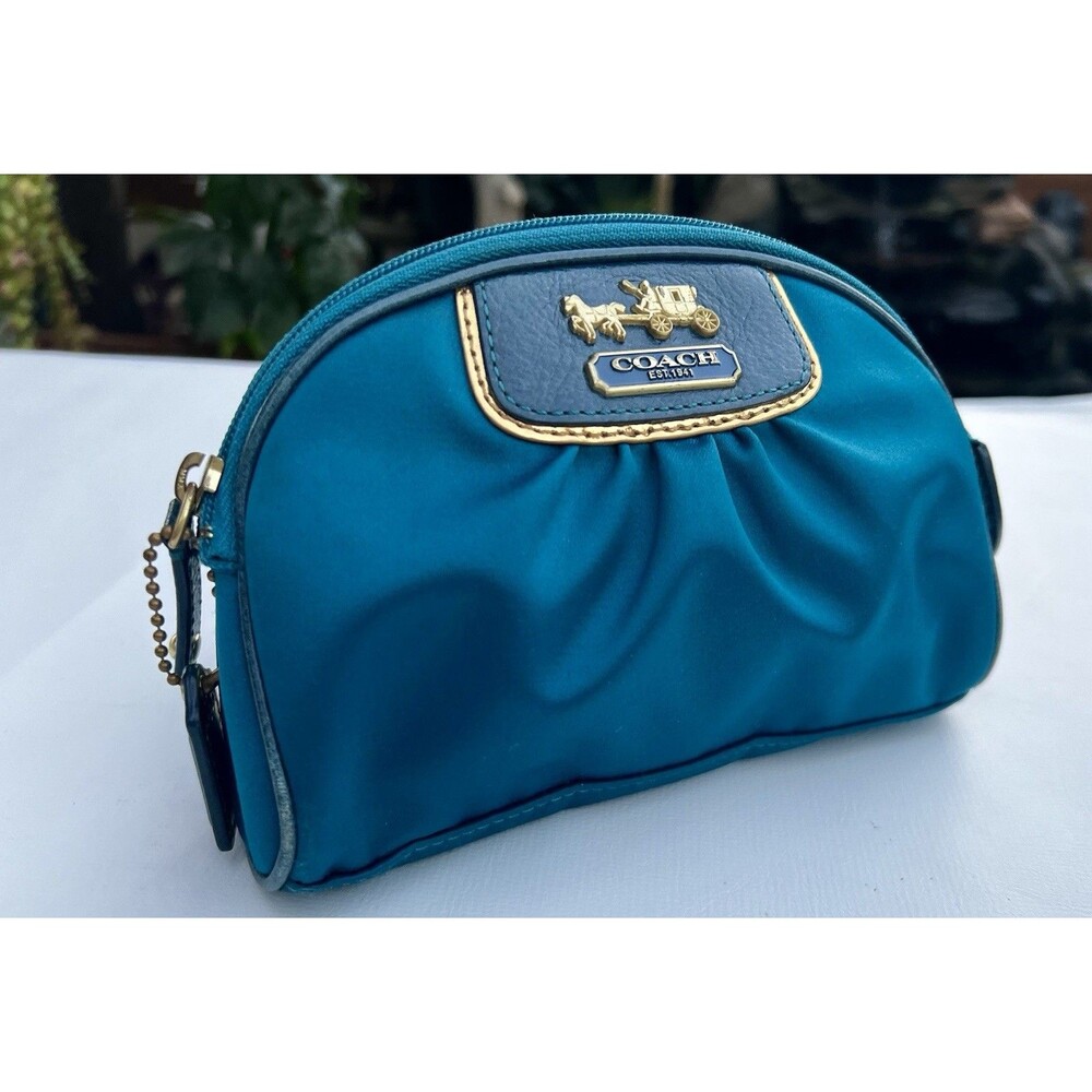 Y2K Vintage 2008  Coach Amanda Satin Wristlet /cosmetic Case